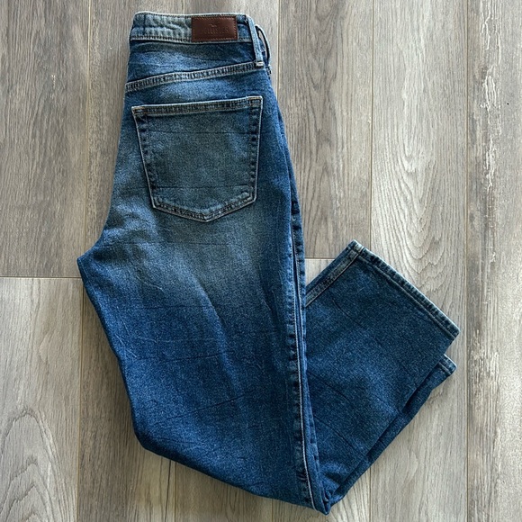 Hollister Ultra High Rise Vintage Straight, 7R - Picture 2 of 5